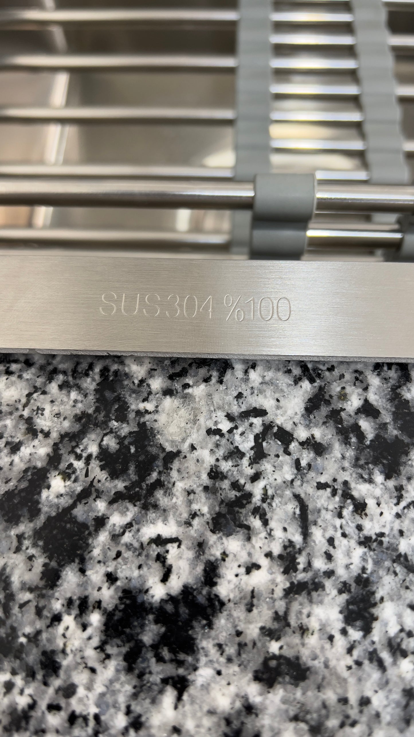 Mécanisme Cuivre --SWISS INOX -- 82x45 cm NANO Chromer avec Porte Serviette